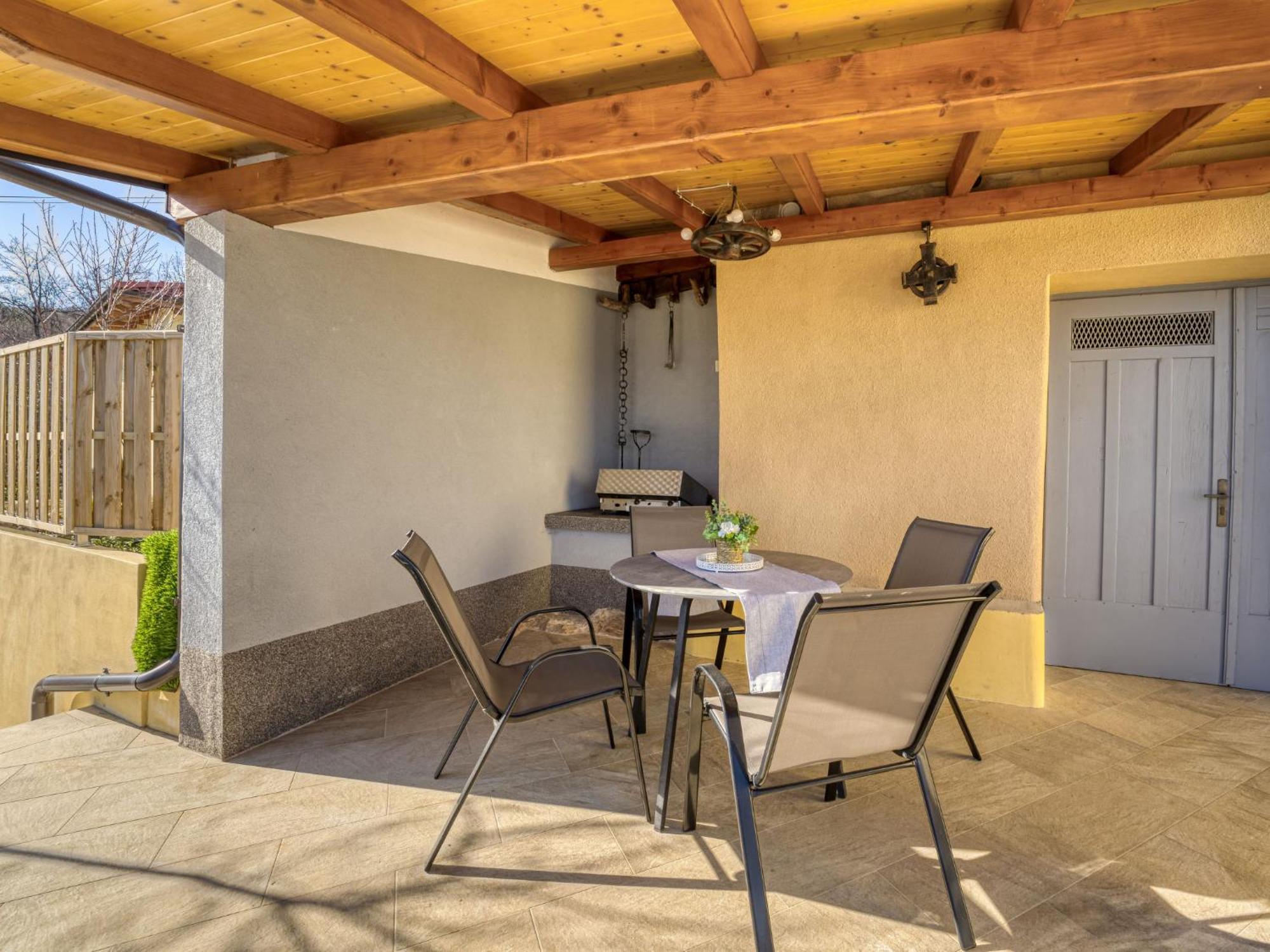 Ema By Interhome